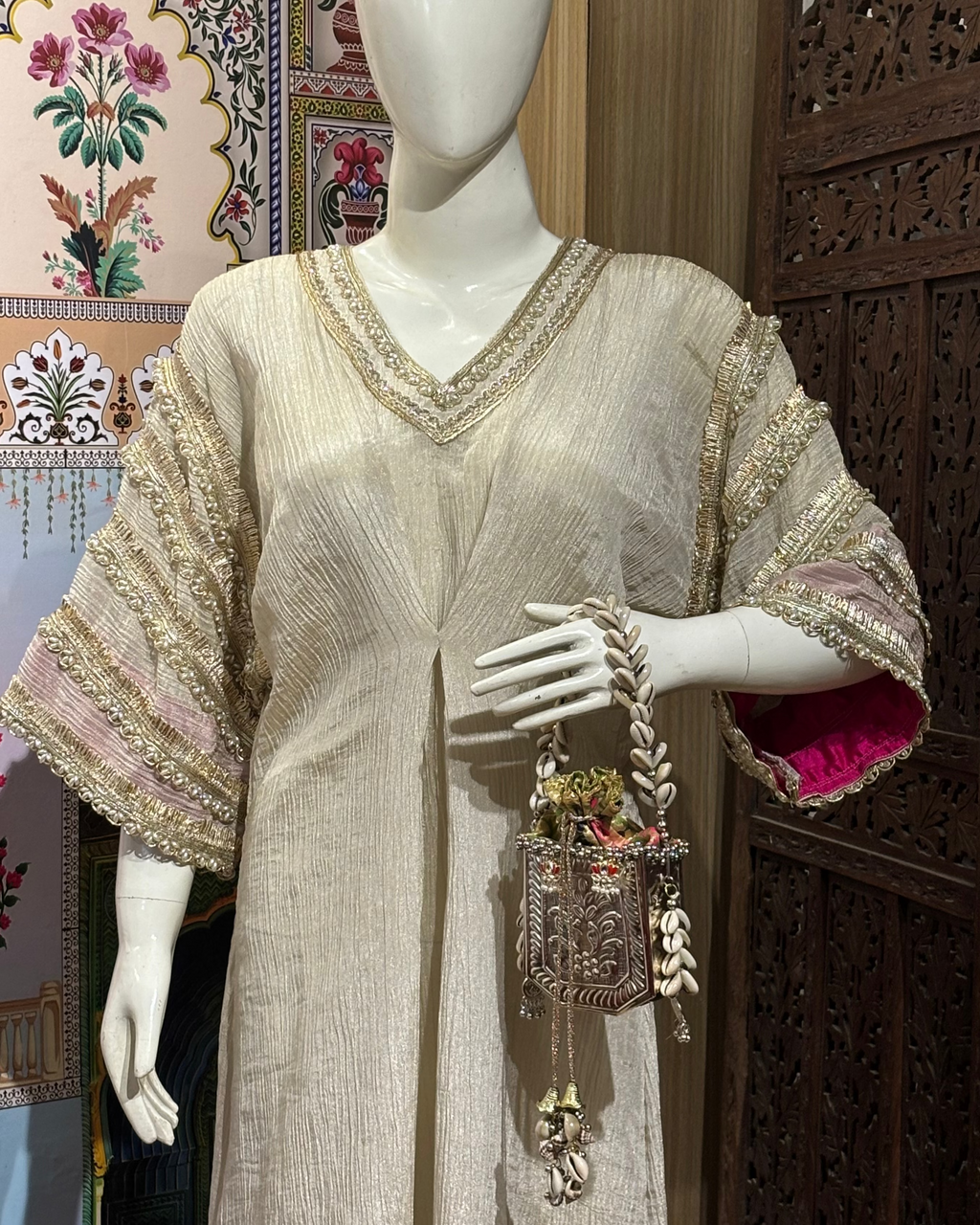 Chaandi Baksua Bag